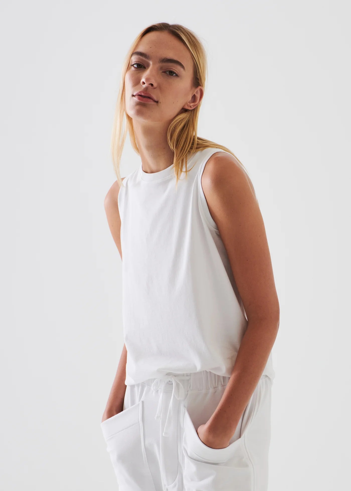 Iconic Boyfriend Tank in White
