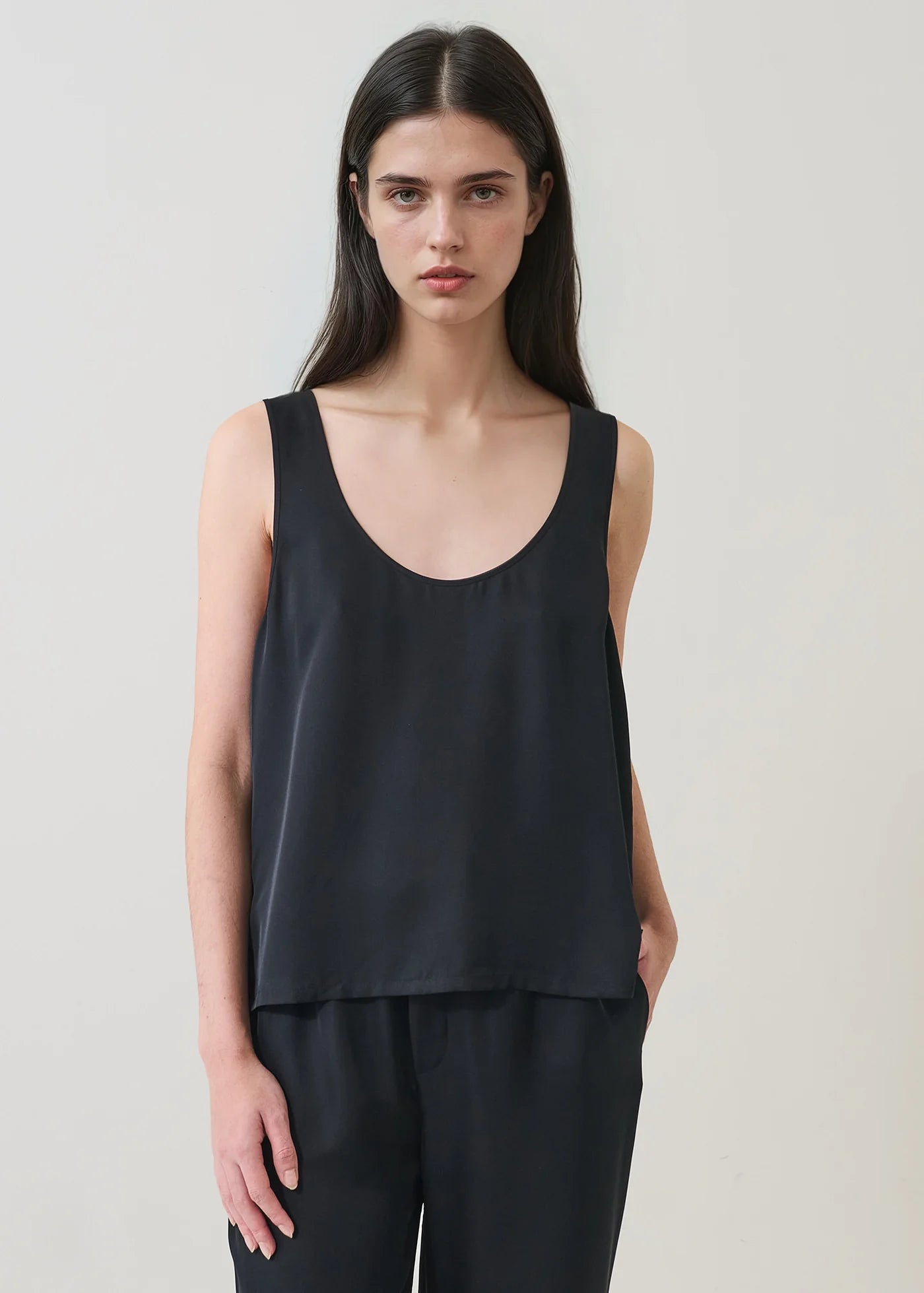 Silk Scoop Neck Tank in Black