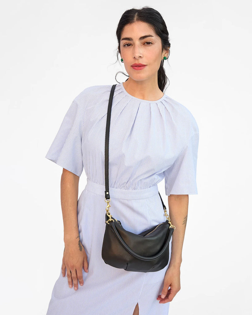 Petit Moyen Messenger in Black