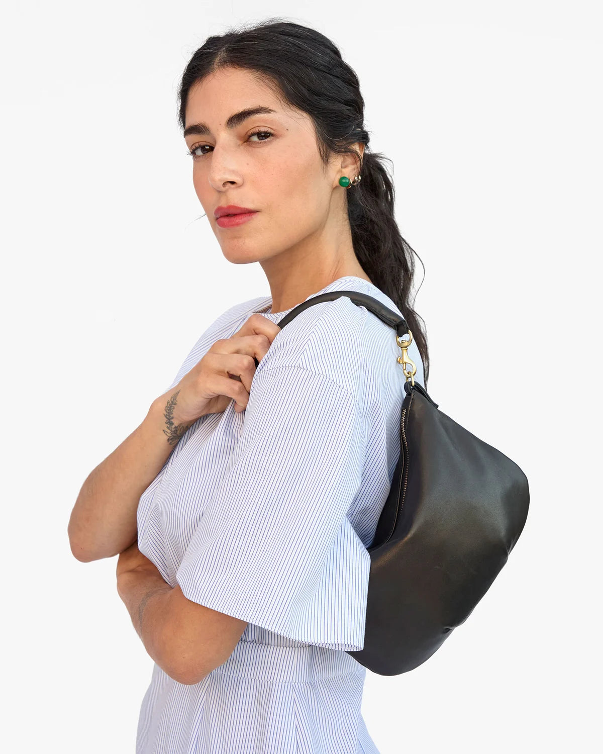 Petit Moyen Messenger in Black