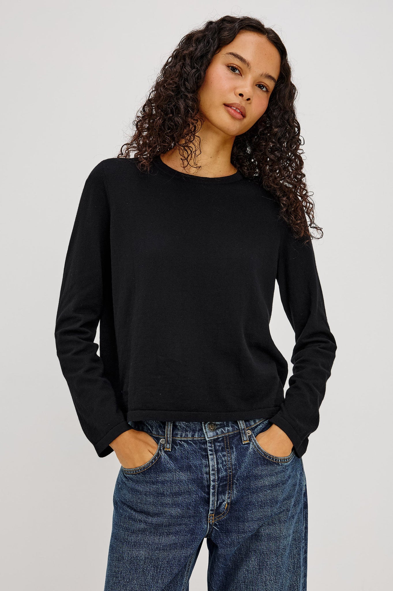 Cotton Cashmere Long Sleeve T-Shirt in Black