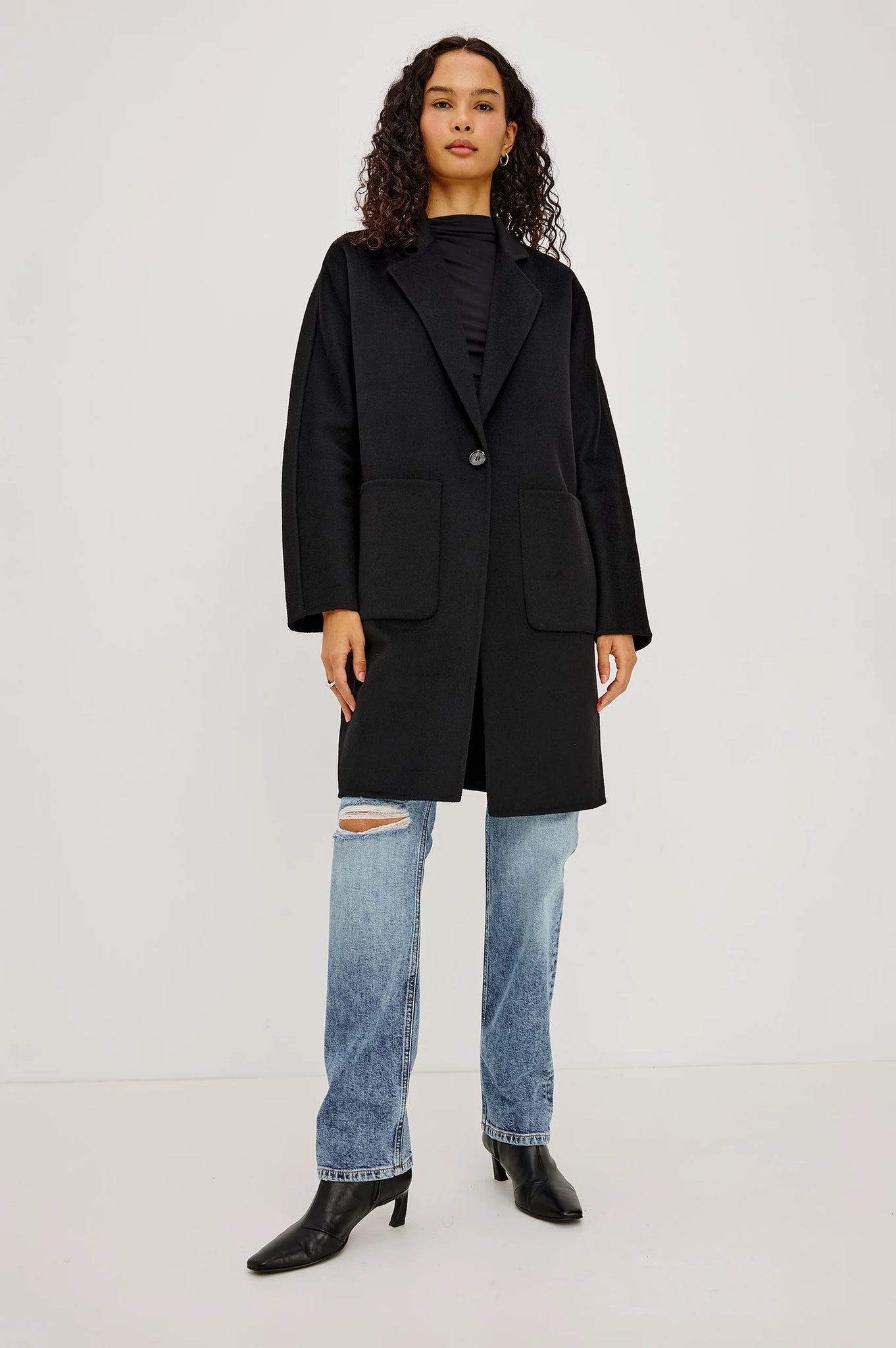 Everest Coat in Black