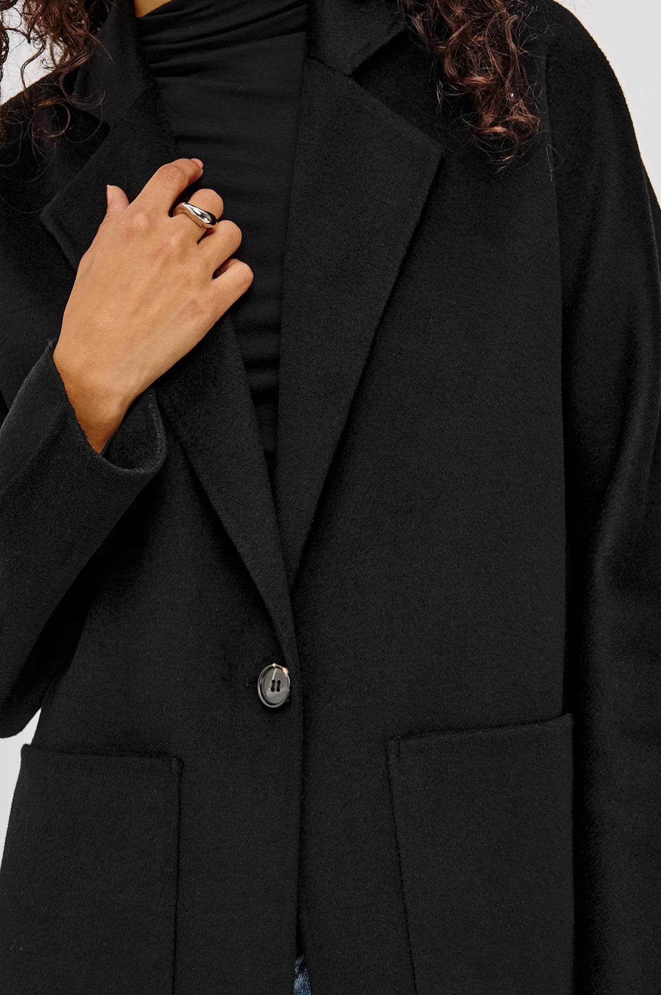 Everest Coat in Black