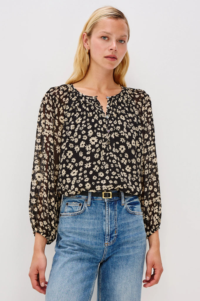 Isolde Top in Sun Daisies