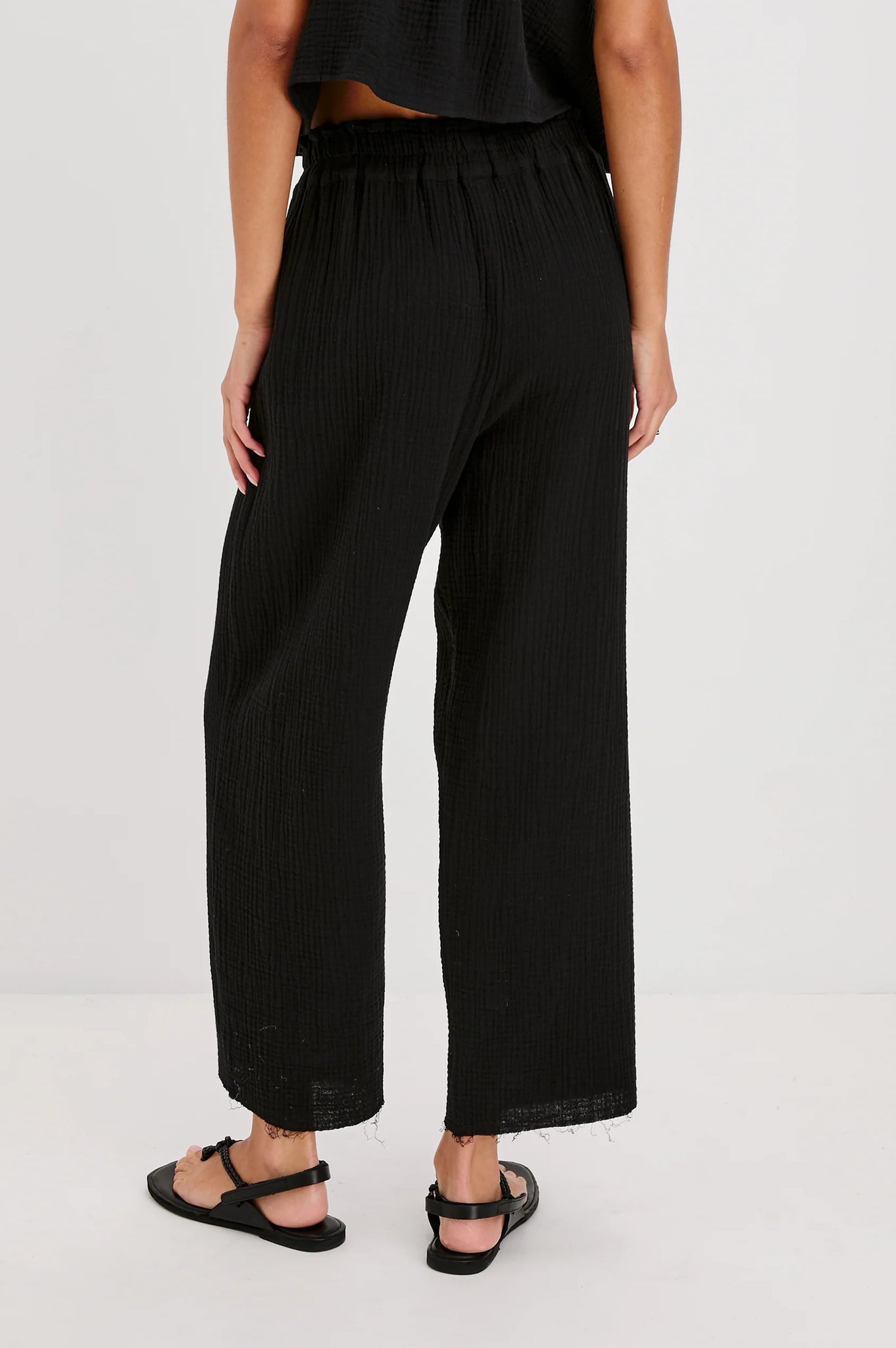 Leon Crop Pant in Black