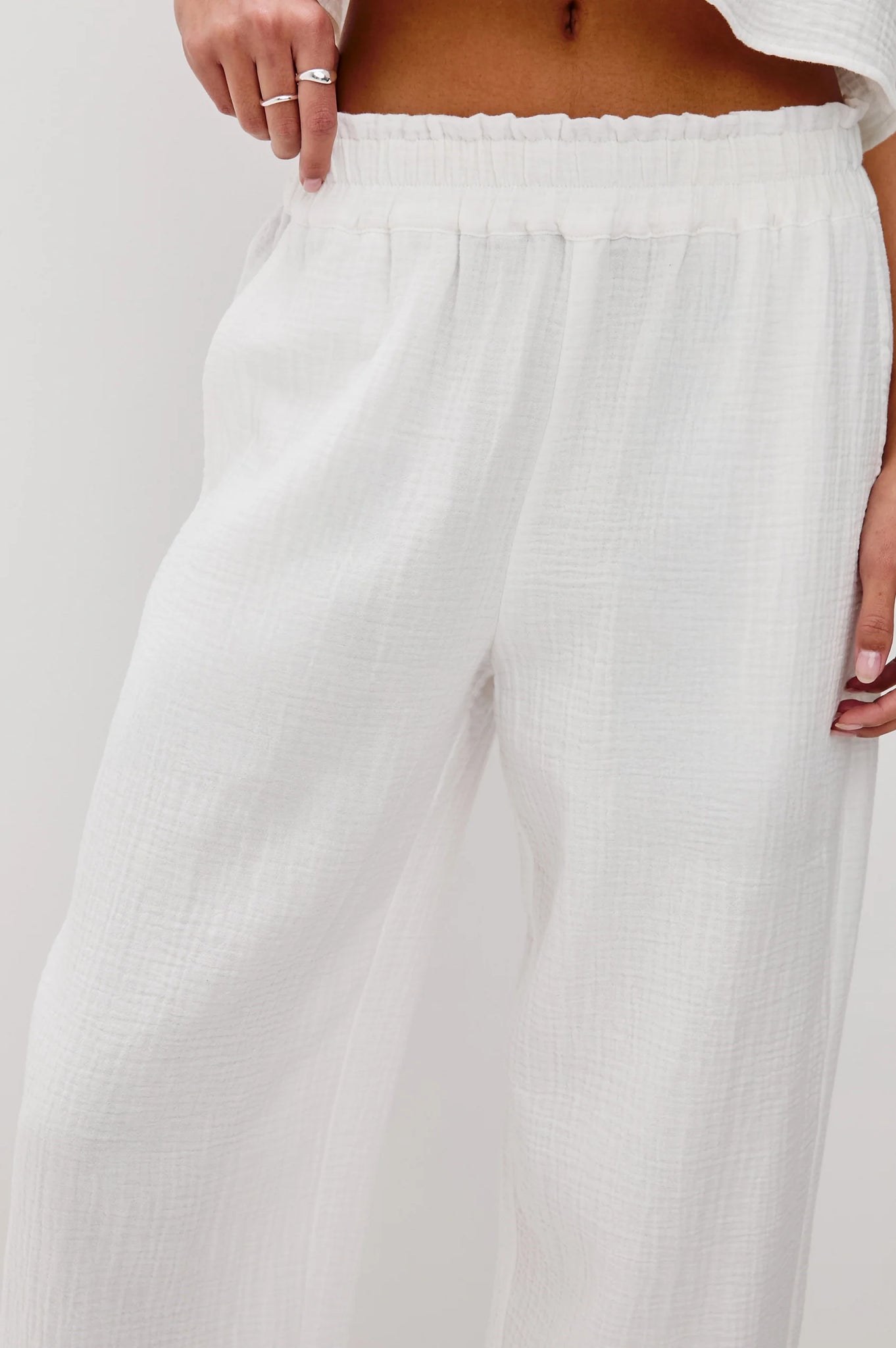 Leon Crop Pant in White