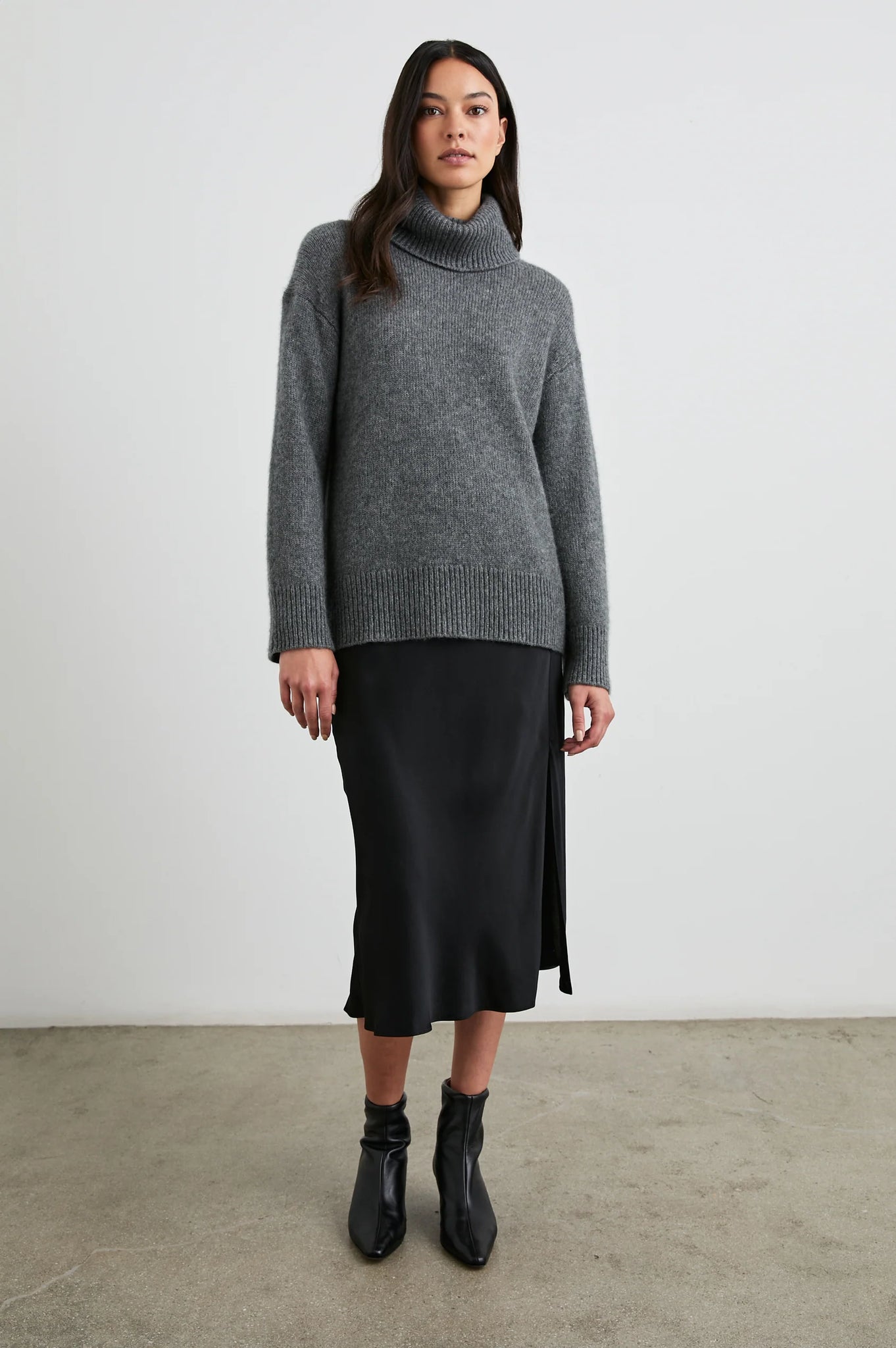 Maya Skirt in Black