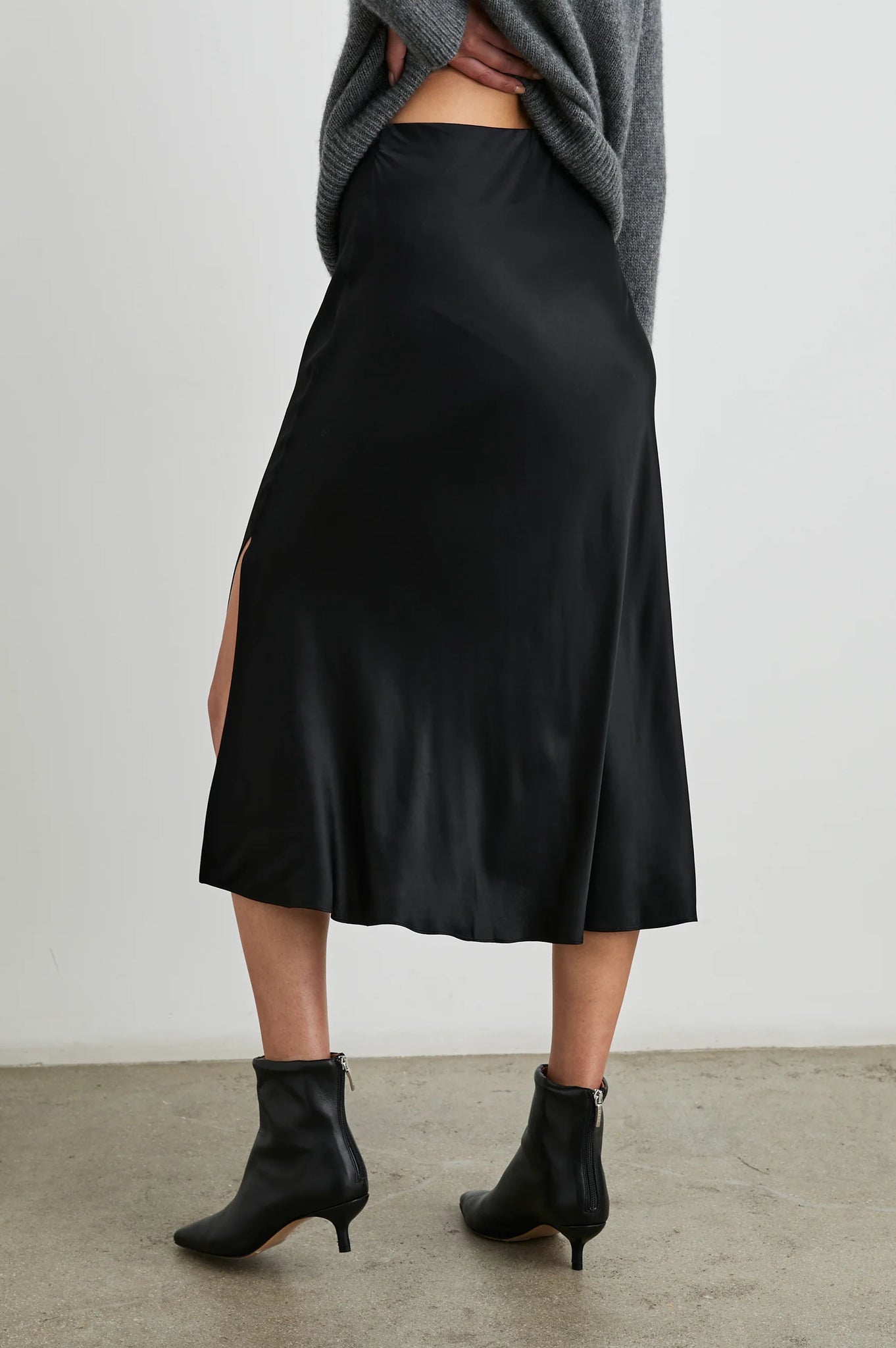 Maya Skirt in Black