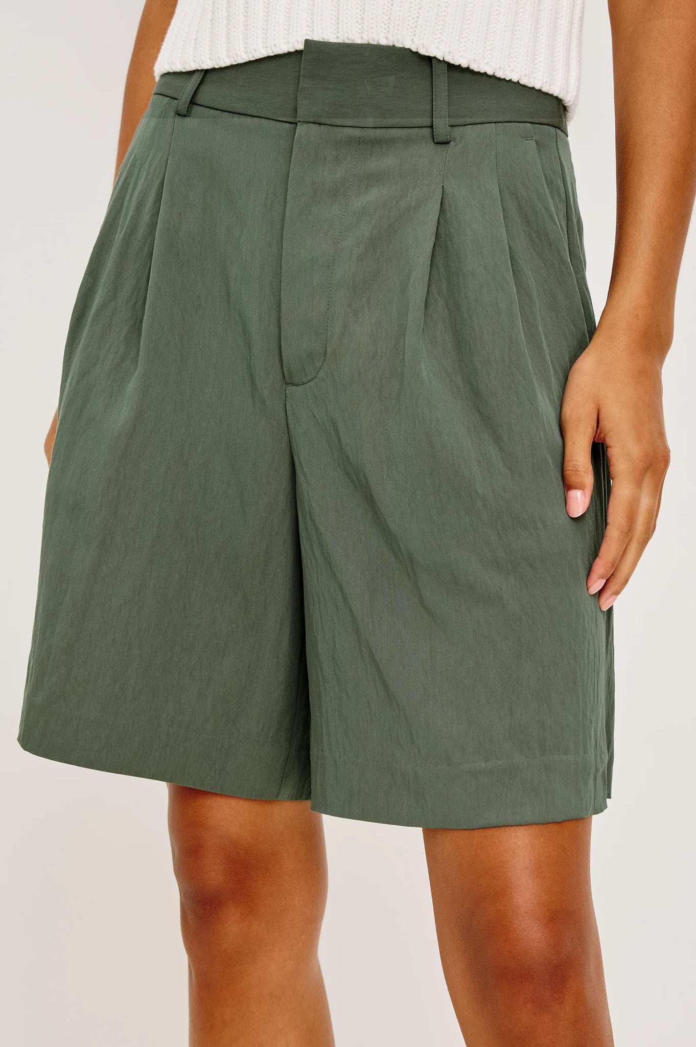 Zamora Short in Ivy