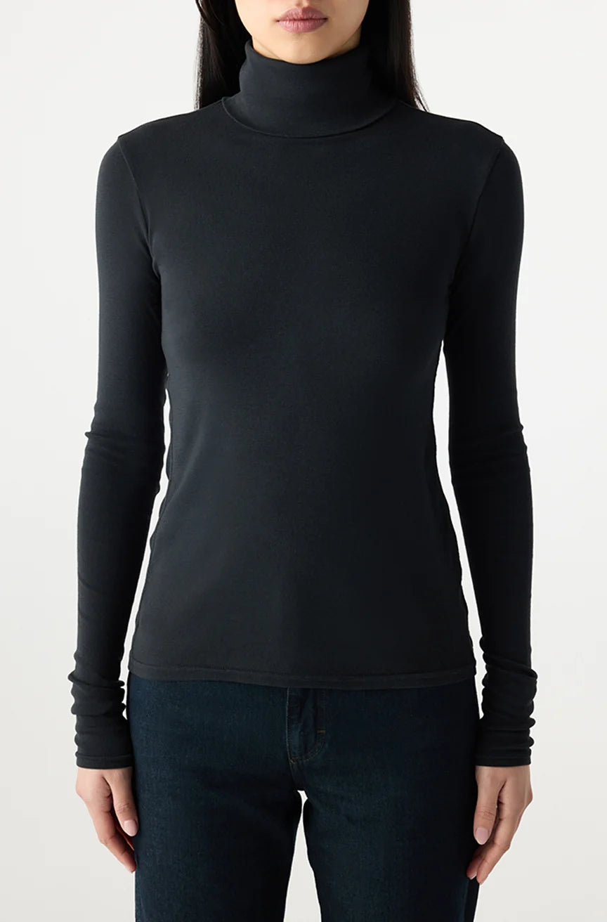 Reese Tee in Black