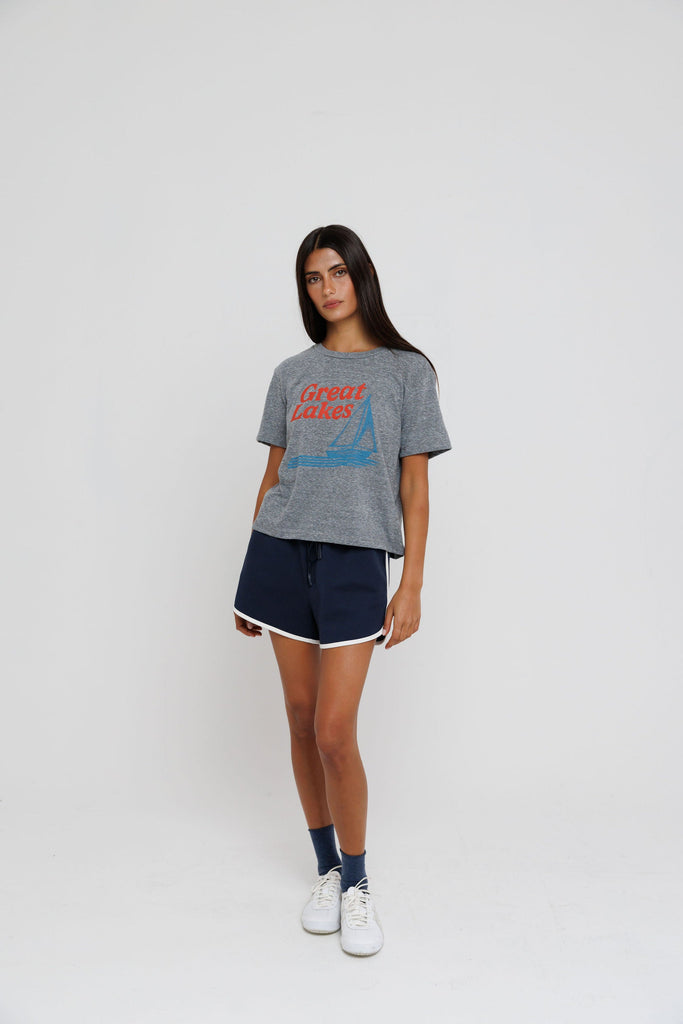 Great Lakes Sailboat Everyday Tee in Heather Grey