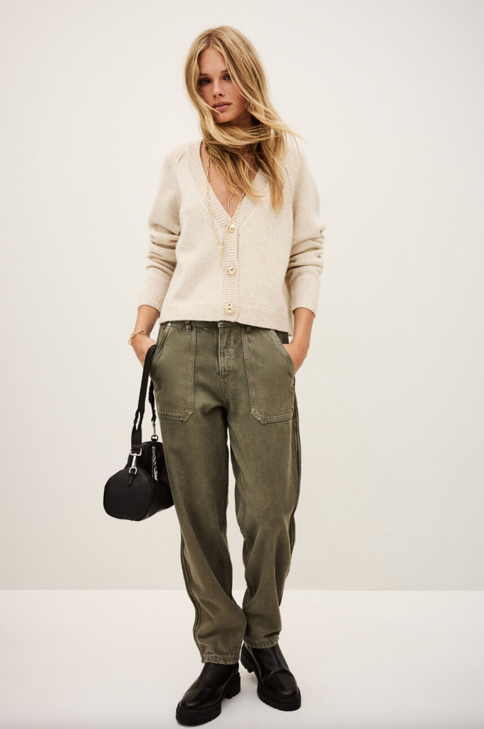 Cellya Cardigan. Beige