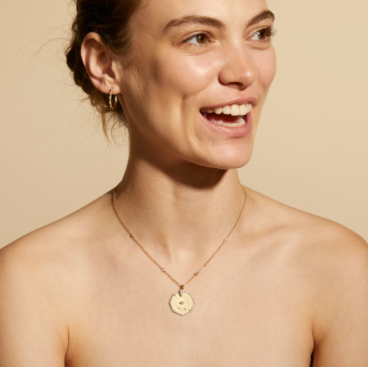 Pear Shaped Diamond Pendant in Gold