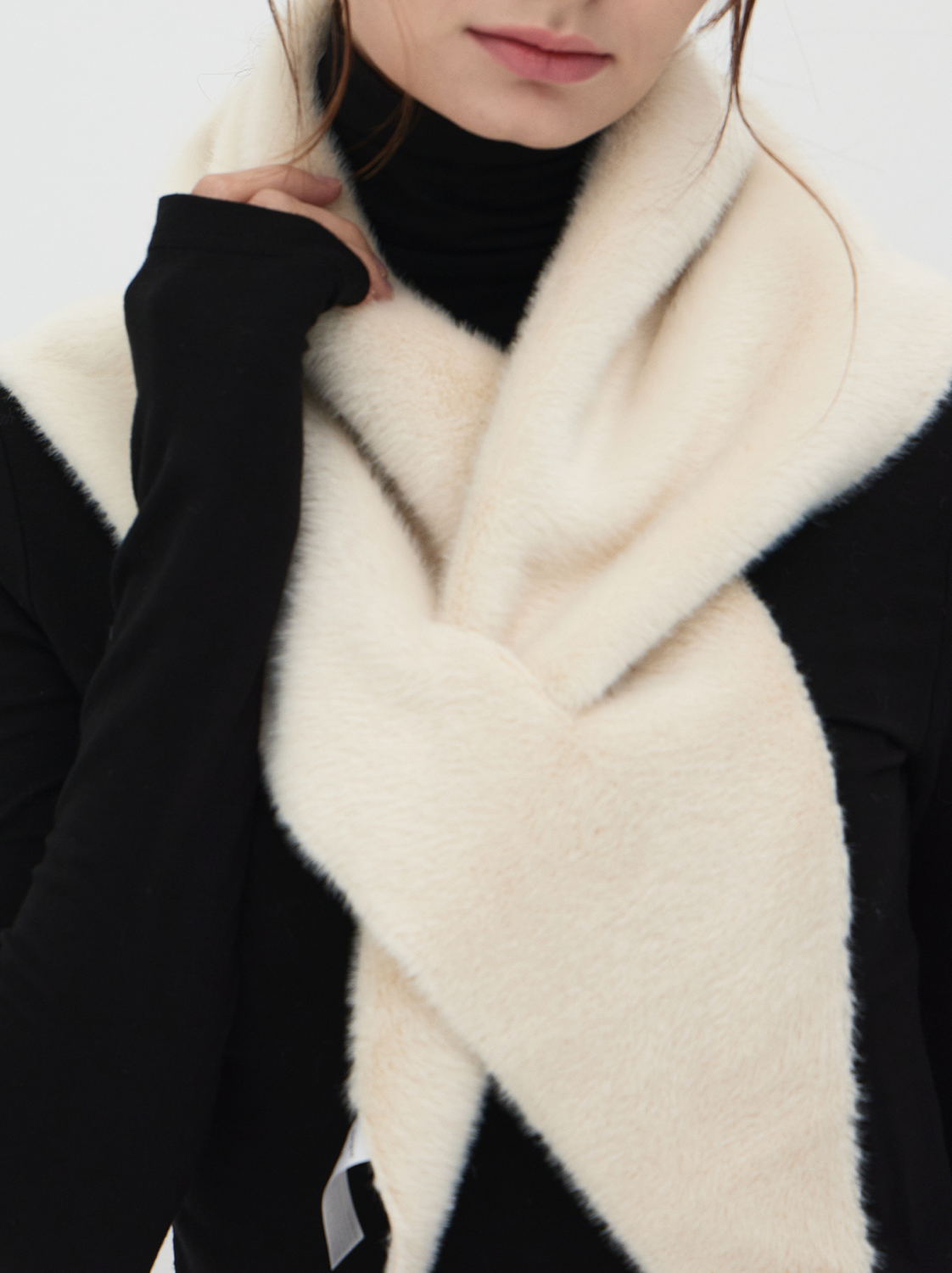 Furbana Lightweight Faux Fur Pull-Through Bandana in Ivory