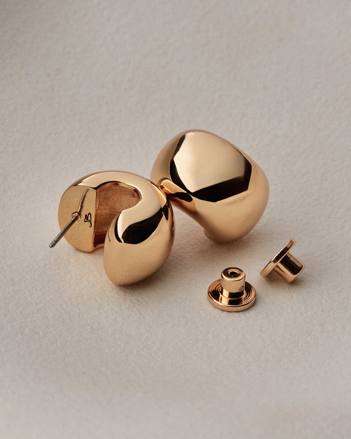 Small Gemma Hoop Earrings in Gold