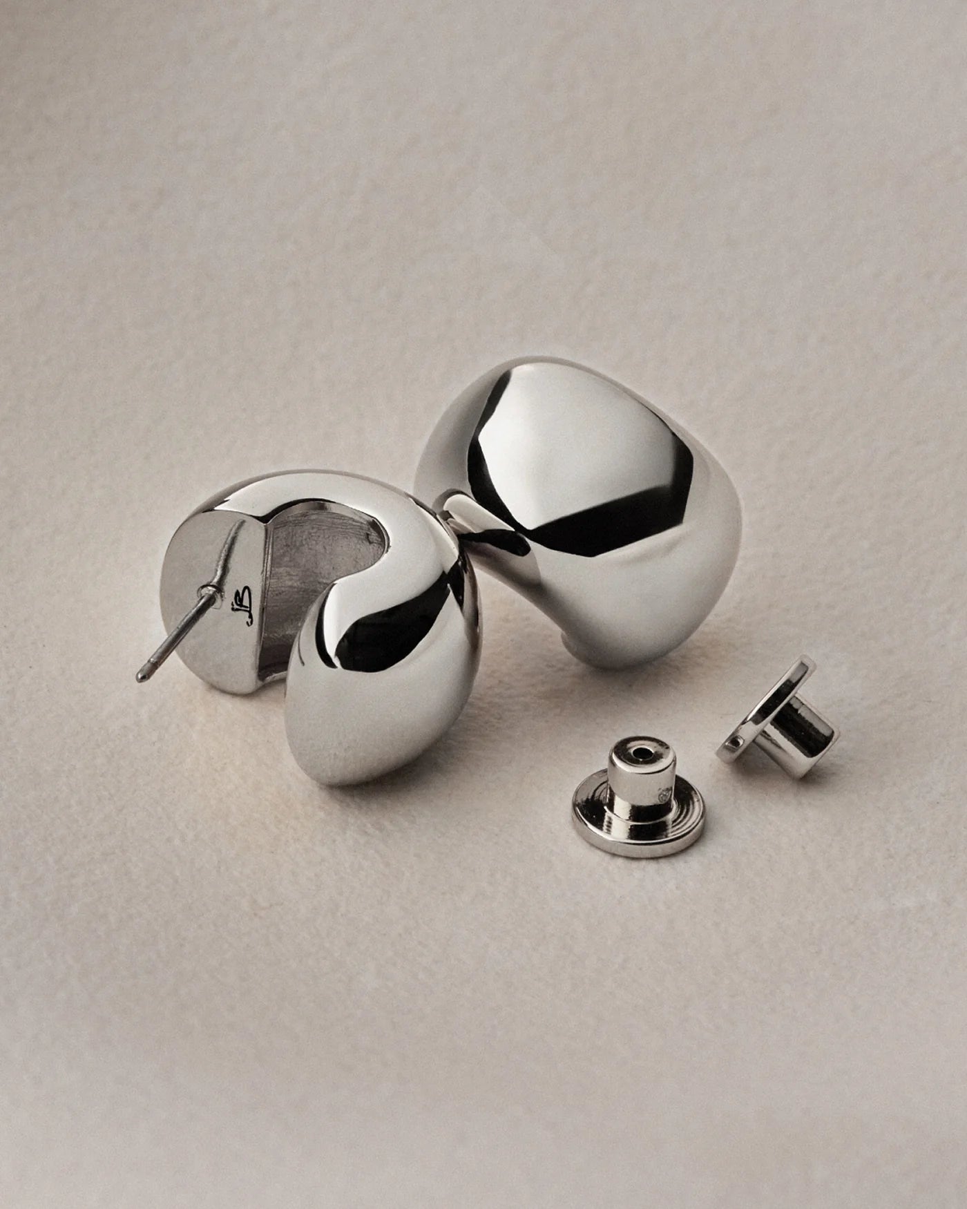 Small Gemma Hoop Earrings in Silver