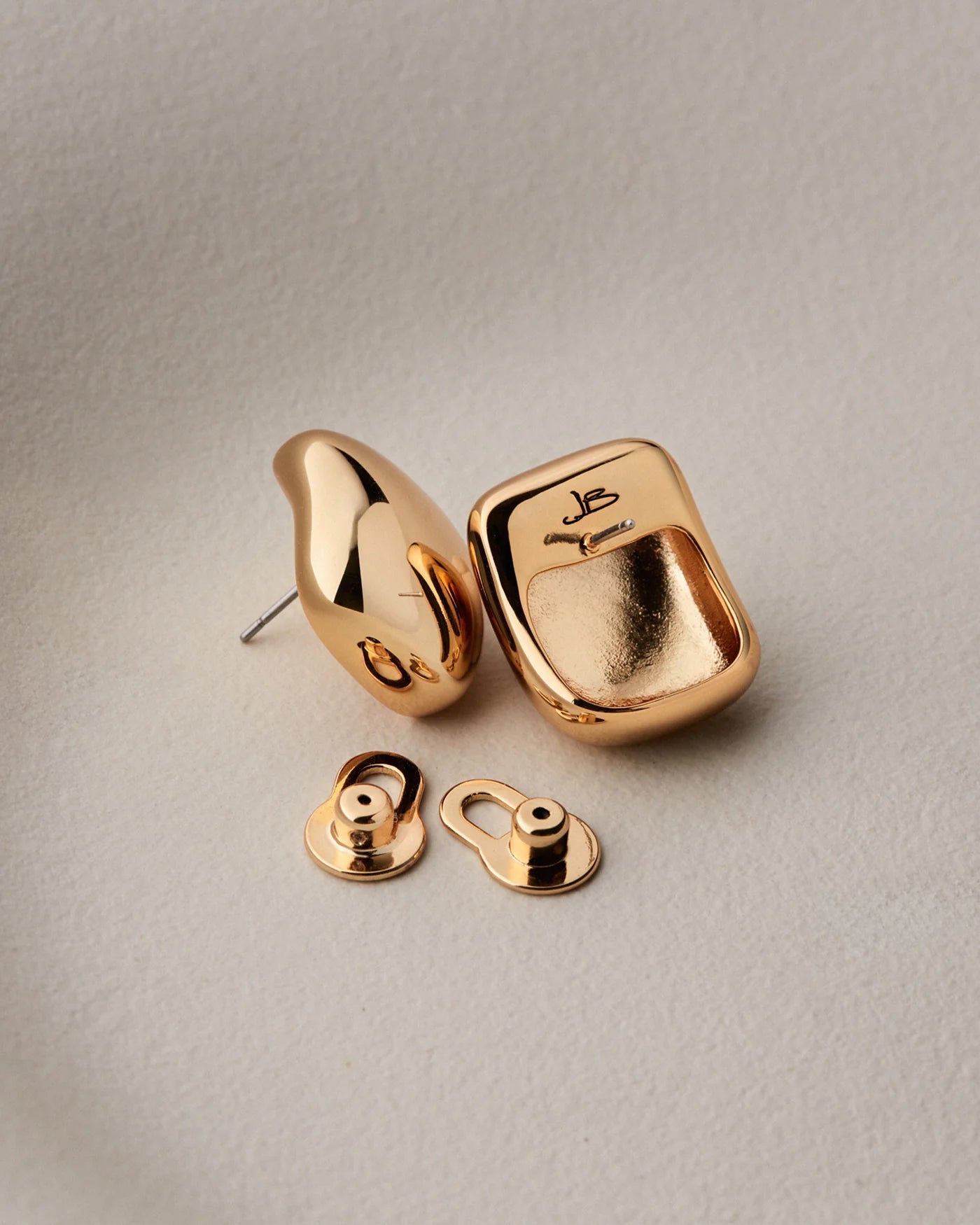 Small Tate Earrings in Gold