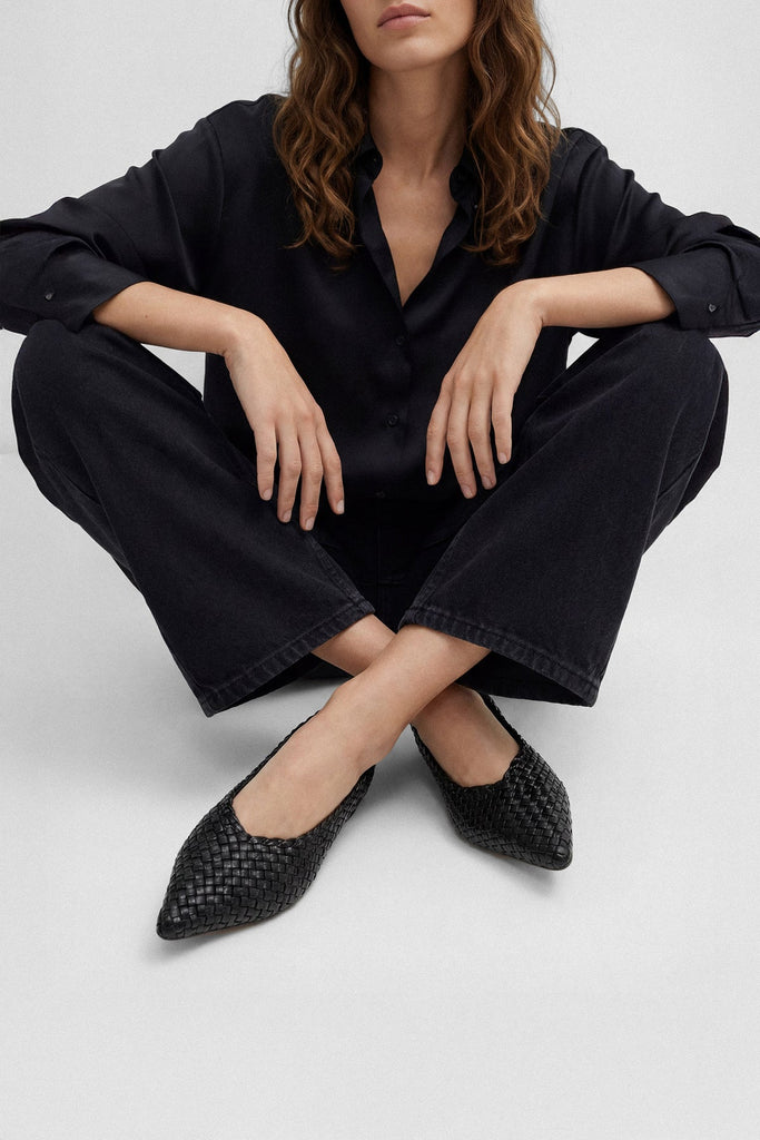 Soledad Black Woven Leather Flat Shoes