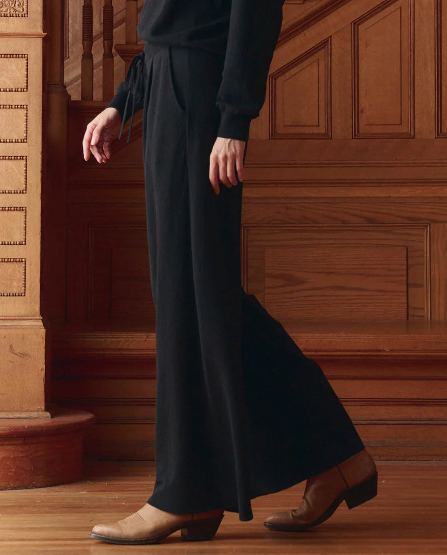 The Relaxed Trouser Pant. Black