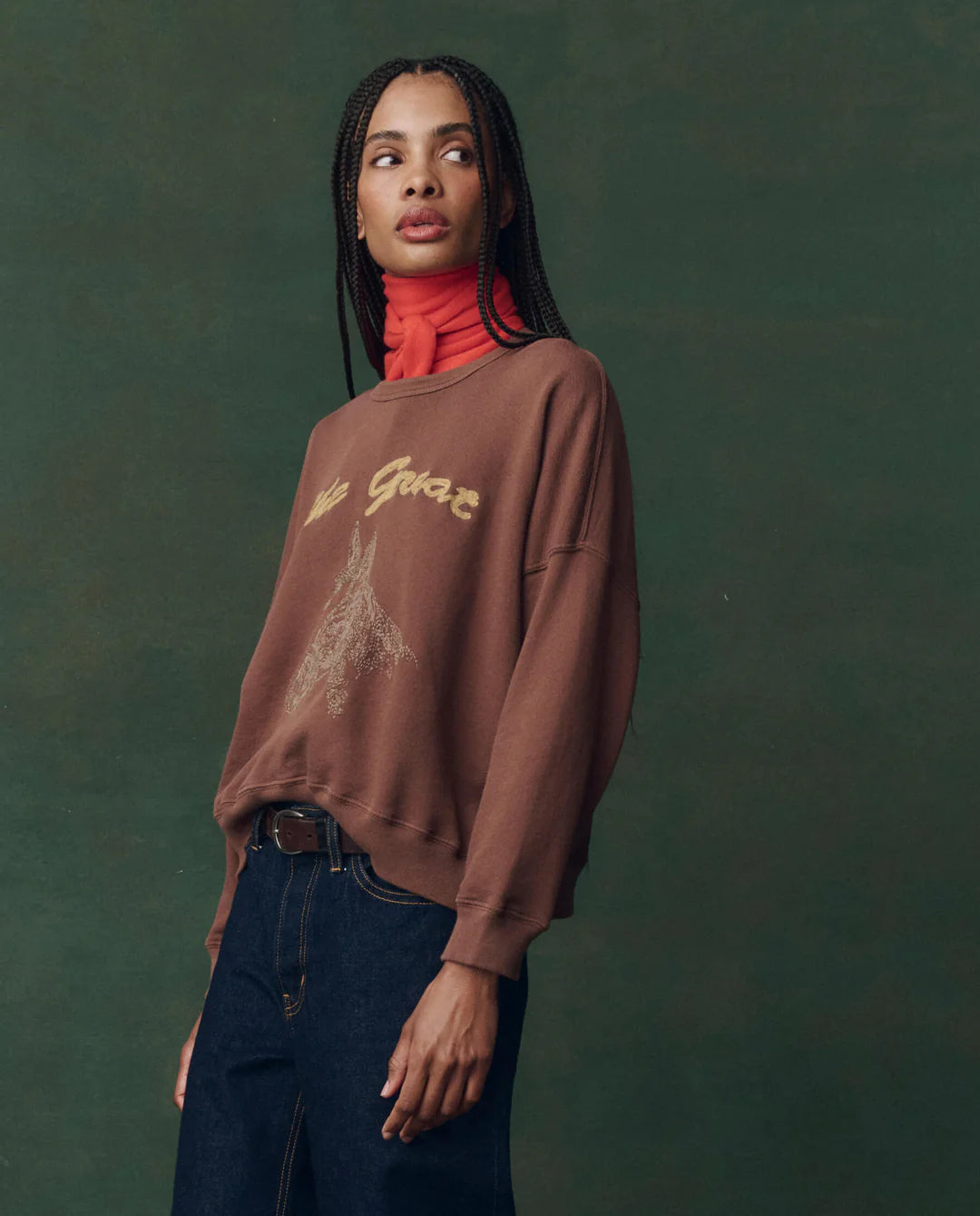 The Teammate Sweatshirt with Horse Embroidery. Umber