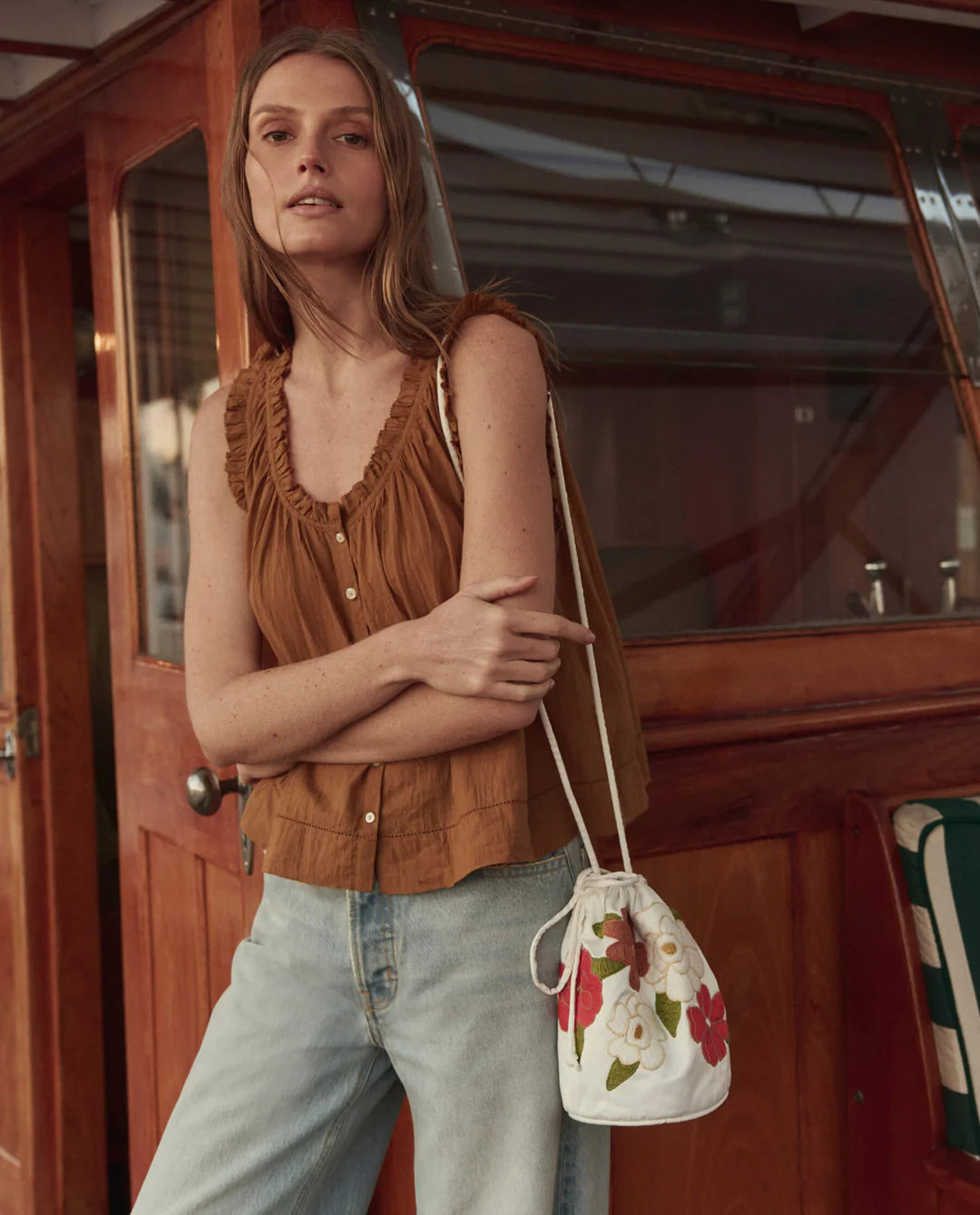 The Vignette Top. Clay