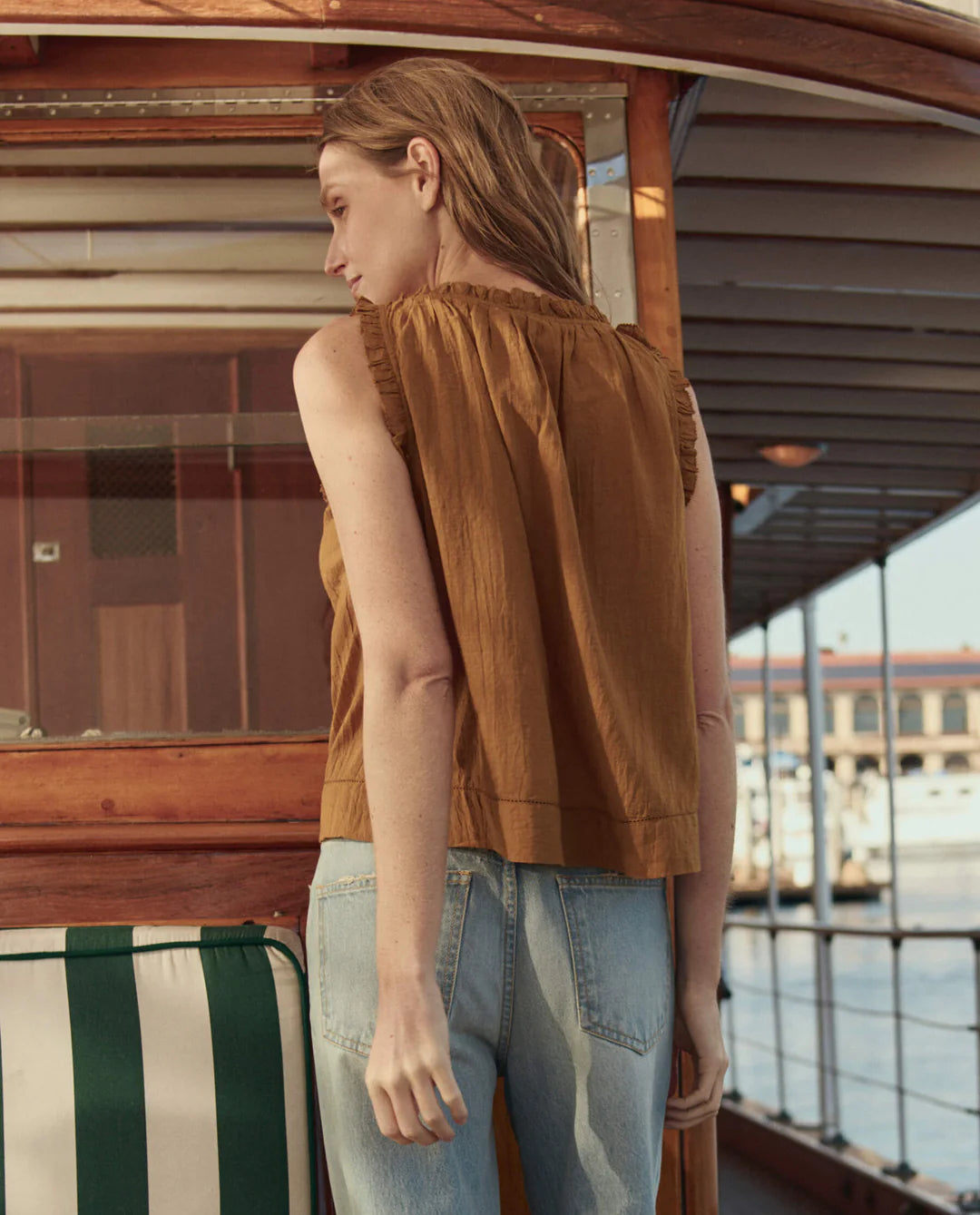 The Vignette Top. Clay