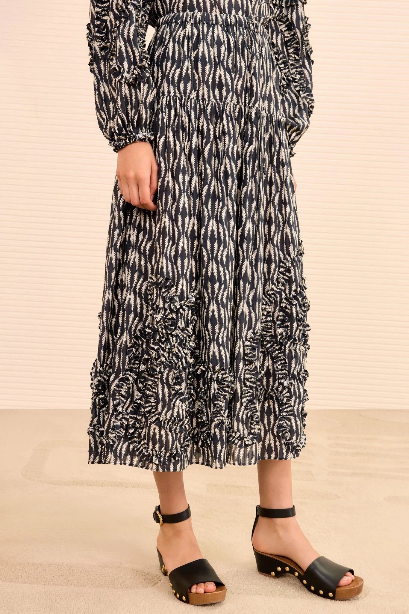 Alexandra Ruffled Cotton Midi Skirt in Graphite