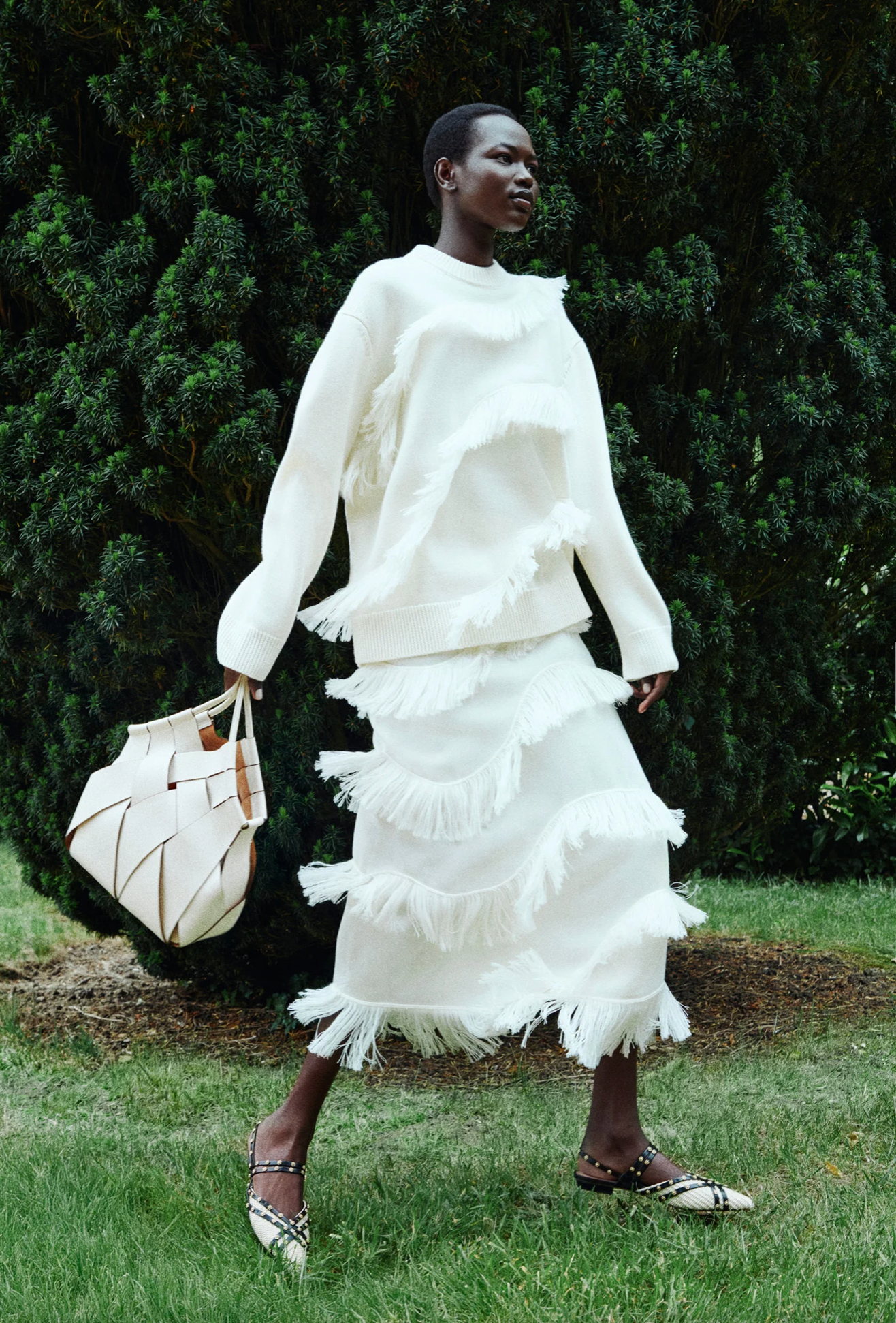 Ina Oversized Fringe Pullover in Cowrie