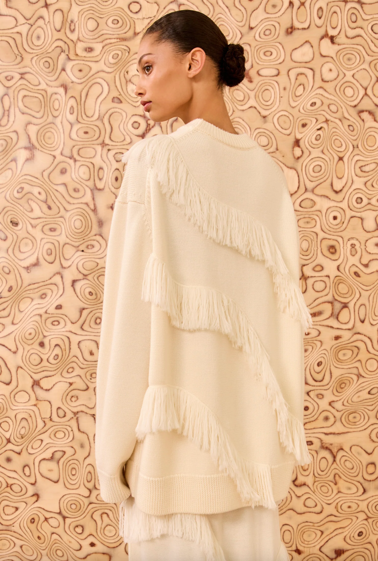 Ina Oversized Fringe Pullover in Cowrie