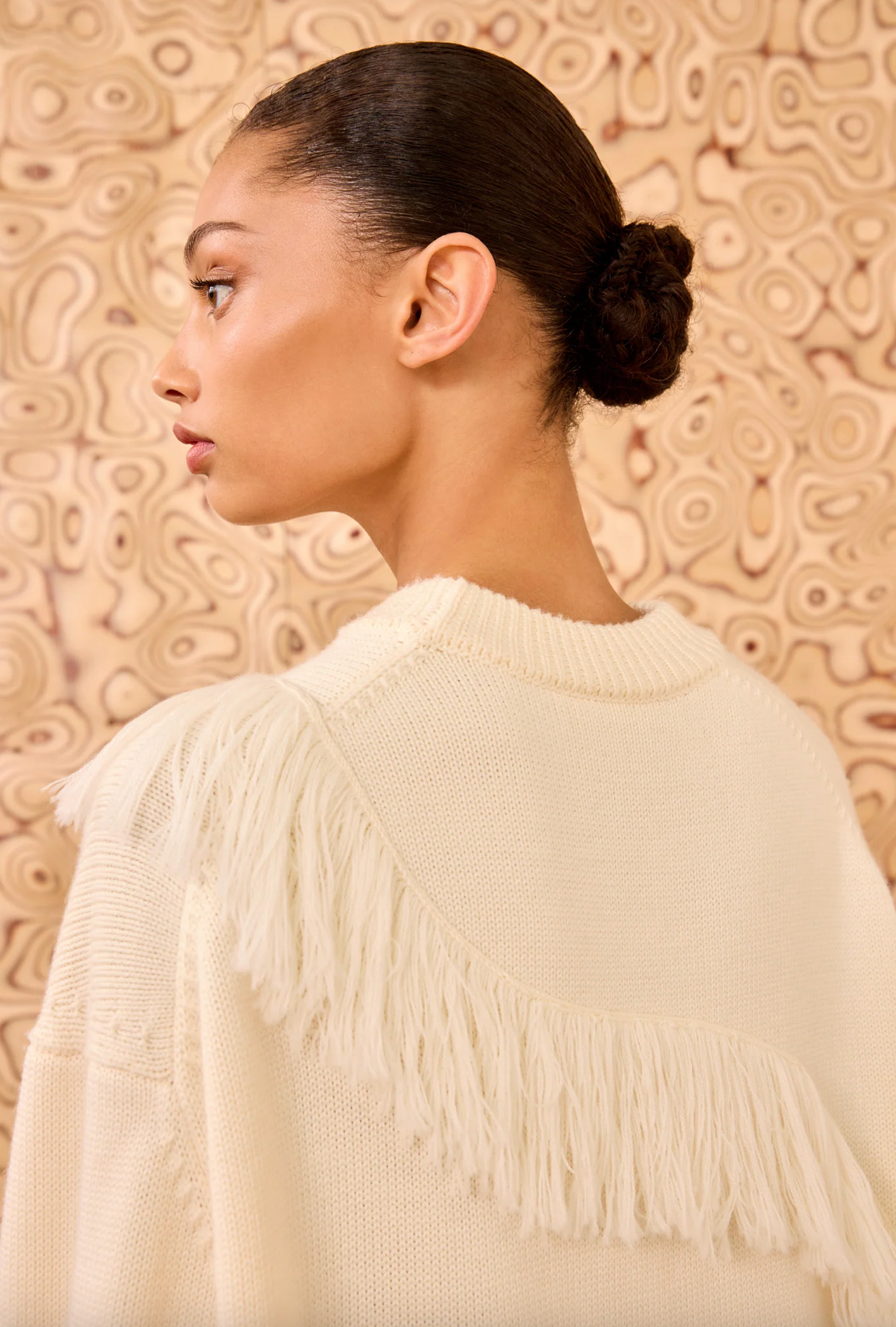 Ina Oversized Fringe Pullover in Cowrie