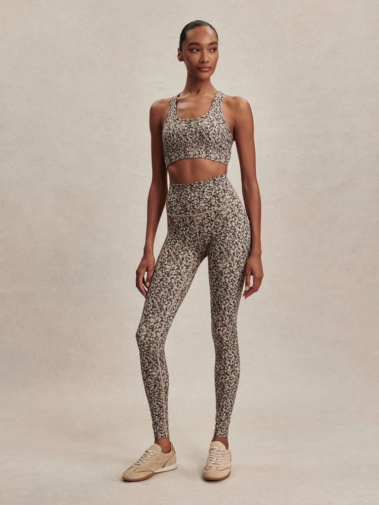 Freesoft High Rise Legging 28" in Dappled Floral