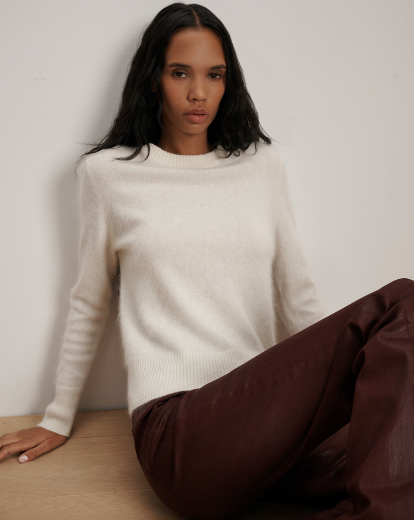 Pippen Brushed Cashmere Pullover in Ivory