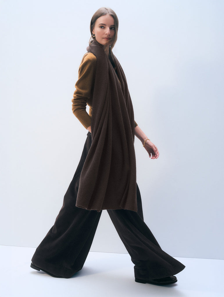 Cashmere Travel Wrap in Dark Umber