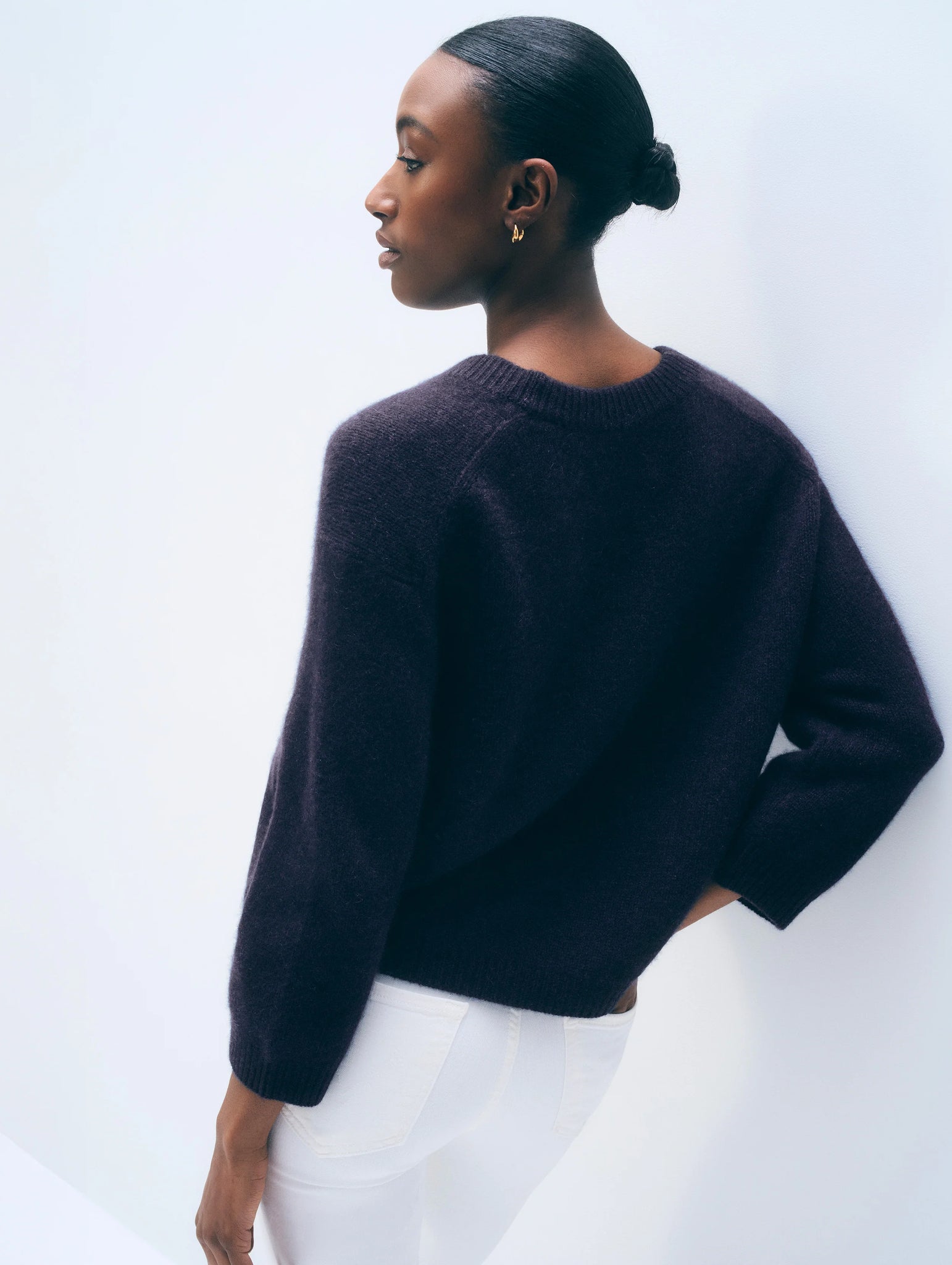 Featherweight Cashmere Scoop Tee in Deep Navy