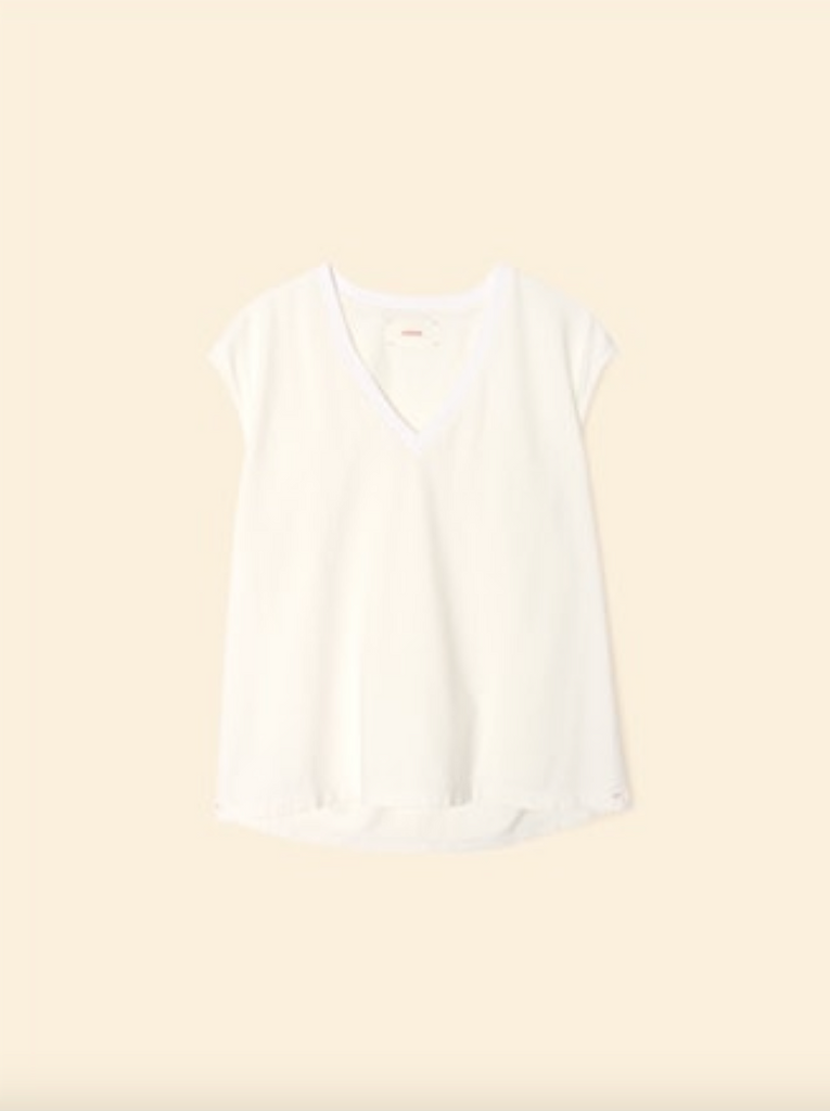 Dax Tee in Milk
