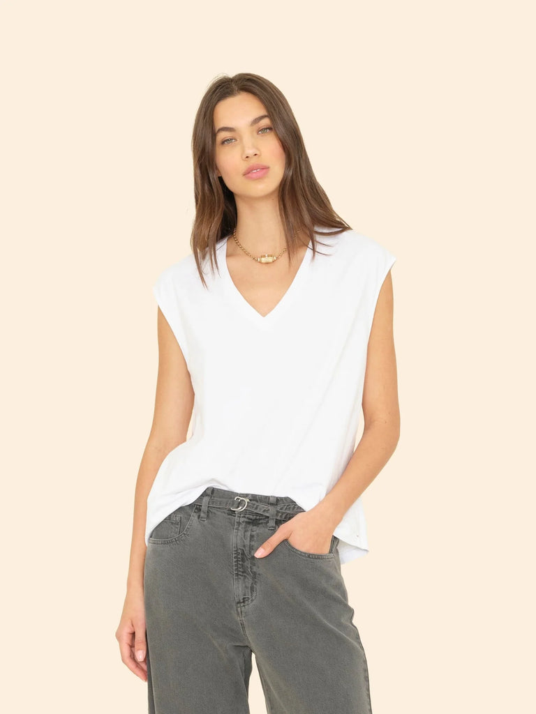 Dax Tee in Milk