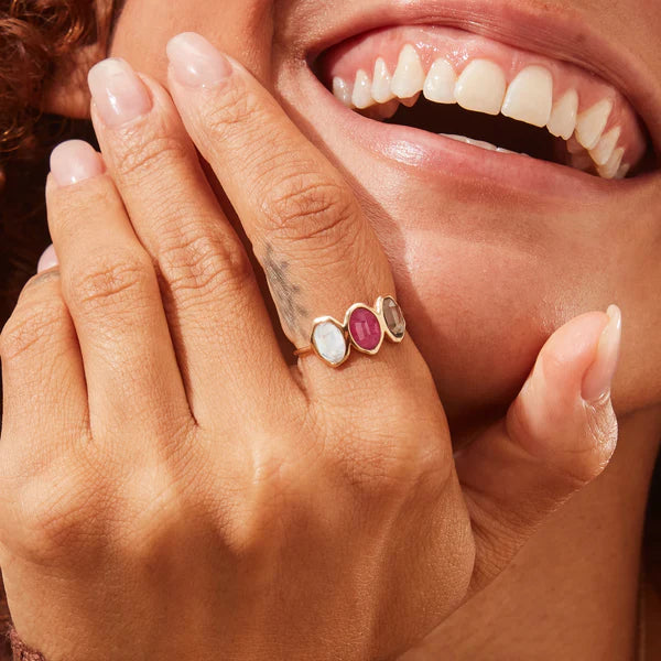 fire element mood ring in 14k solid gold