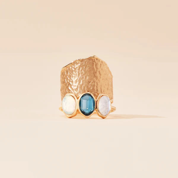 water element mood ring in 14k solid gold