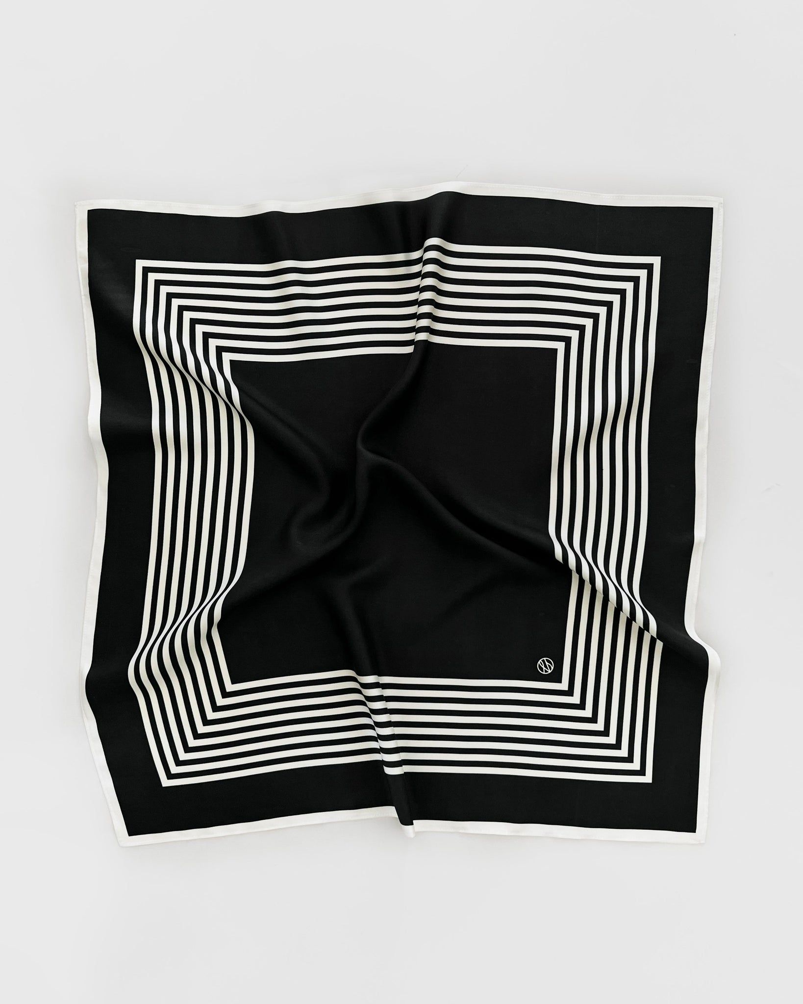 NO.2 | BLACK | 65 CM