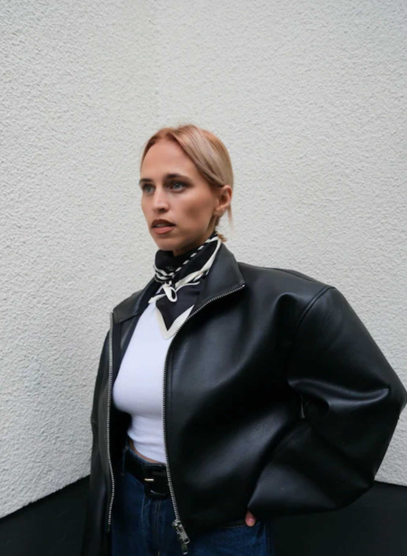 NO.2 | BLACK | 65 CM