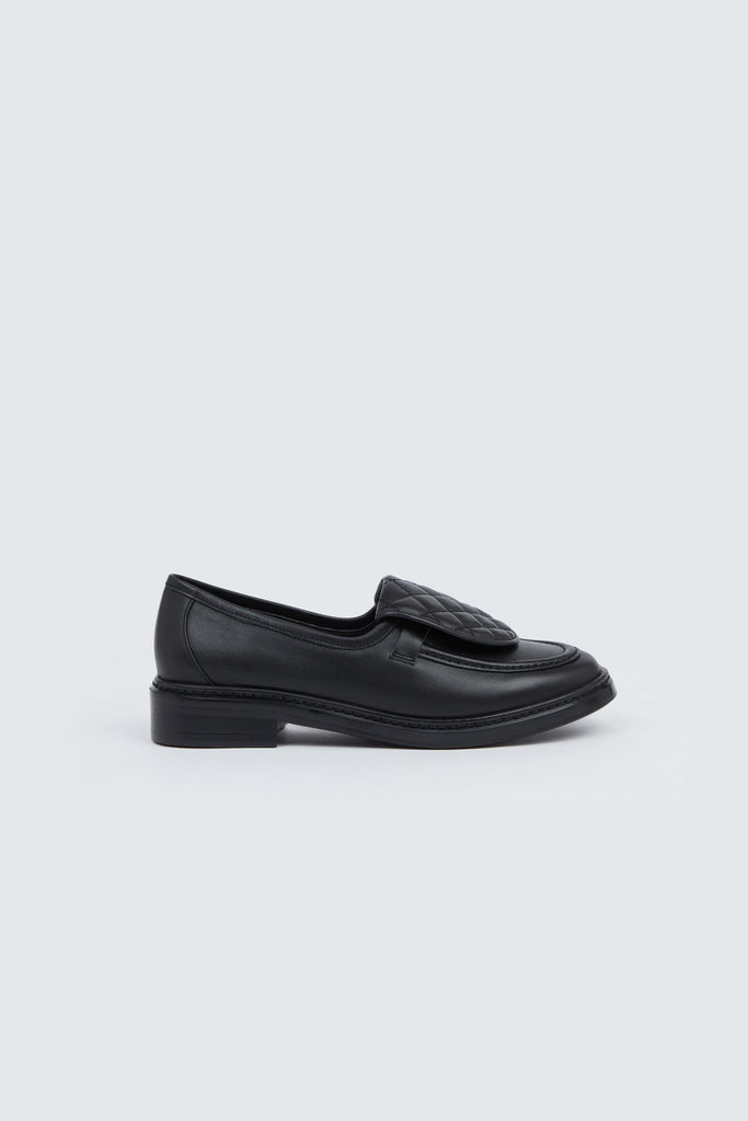 Eve Loafer in Black