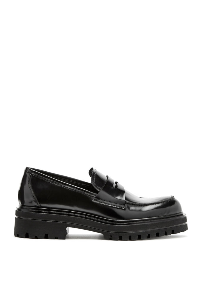 Reese Leather Loafer in Black