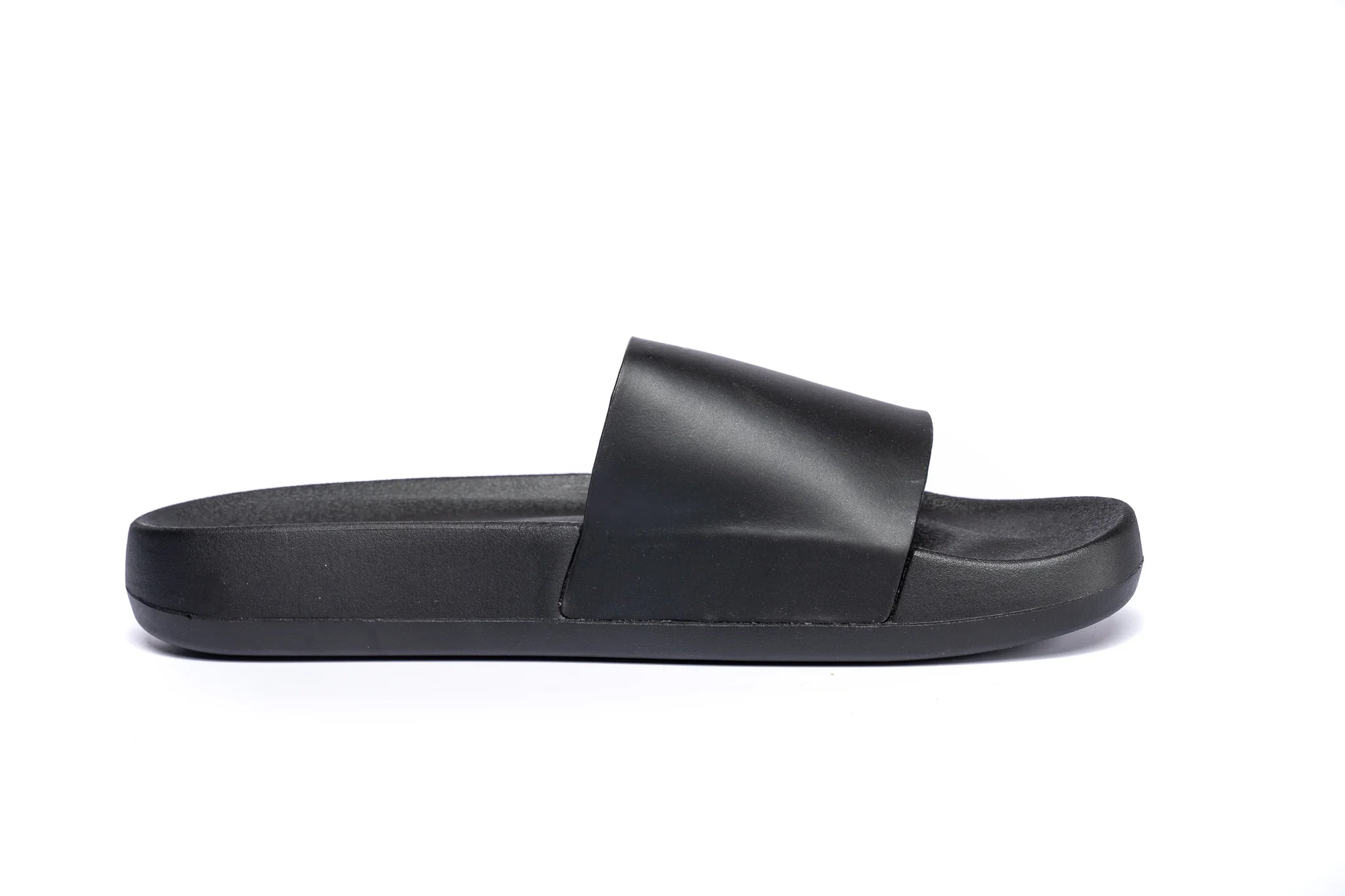 Kashiba-Lux Slides in Basic Black