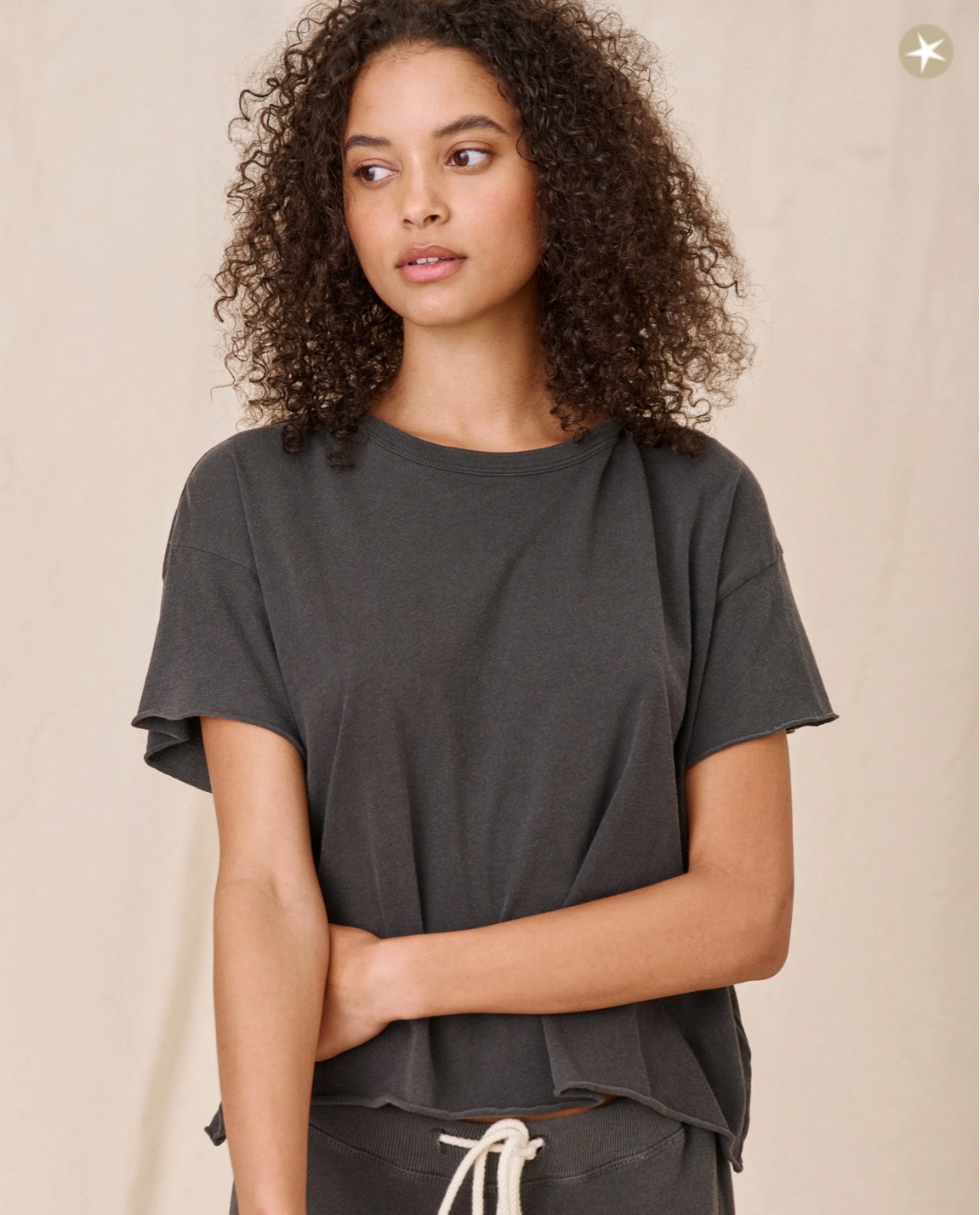 The Crop Tee. Washed Black